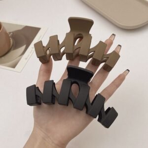 Matte Wave Hair Claw