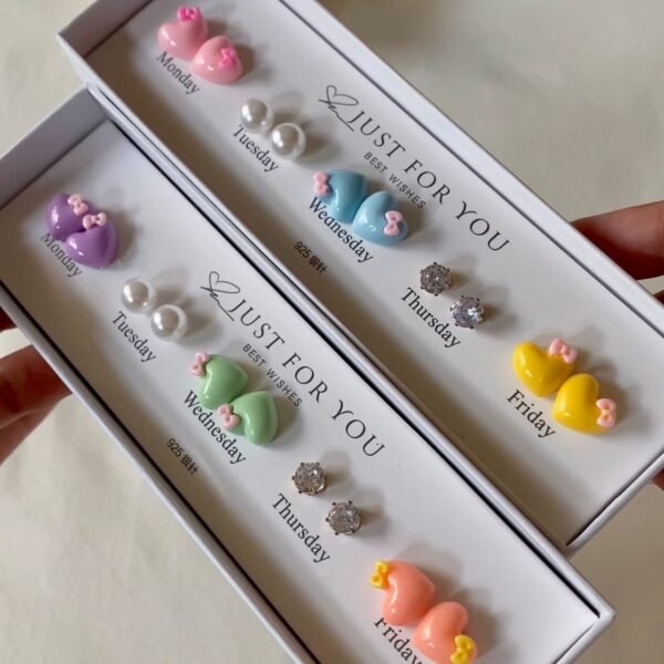 Sweet Heart Studs Set