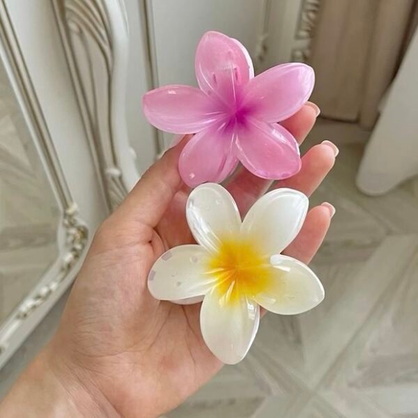 Lotus Claw Clip - Image 3