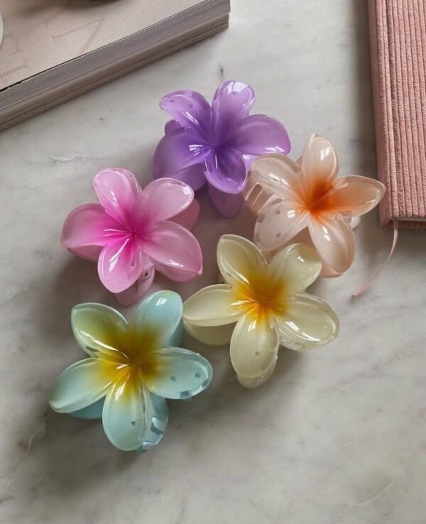 Lotus Claw Clip