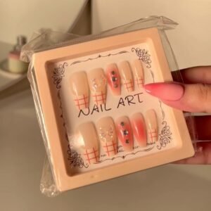 French Chic Nail Set