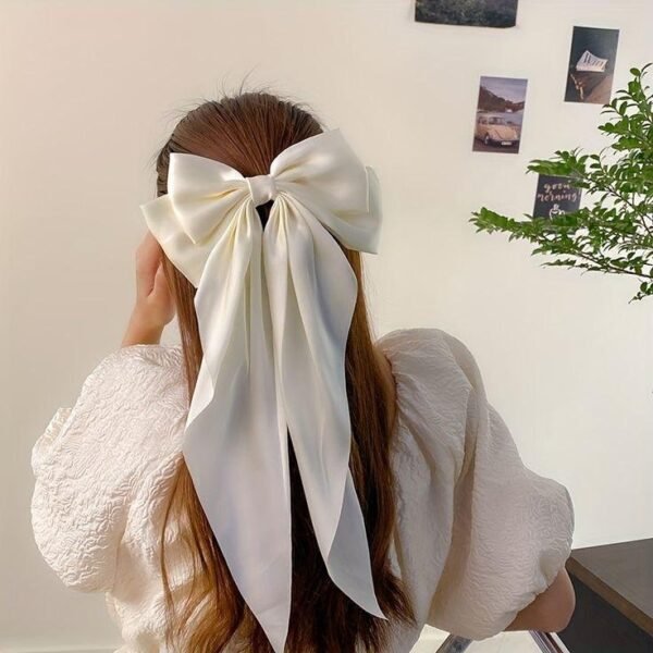 Dreamy Bow Tail