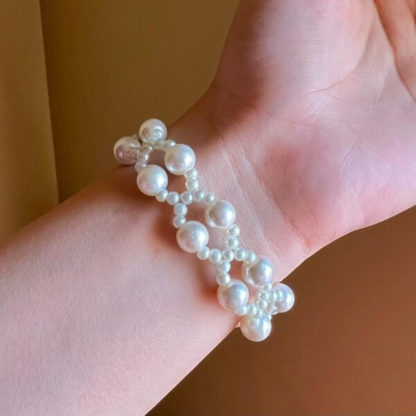 Elsa Pearl Bracelet