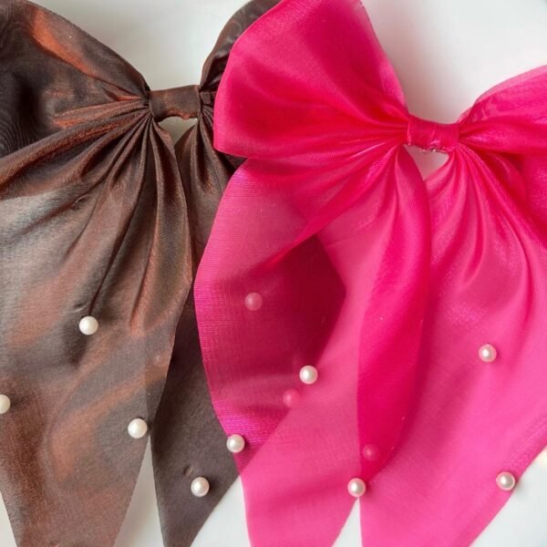 Lily Bow Tail
