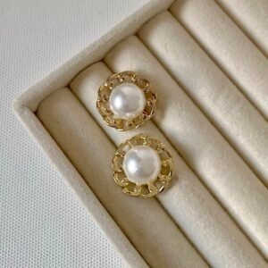 Jane Pearl Studs