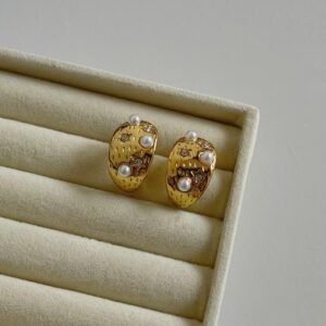 Sugar Pearl Hoops
