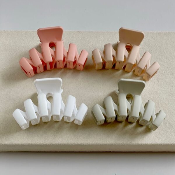 Wave Claw Clip - Image 3