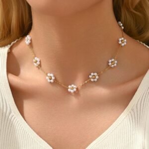 Pearly Flower Necklace