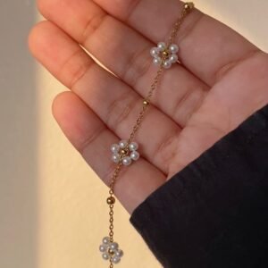 Pearly Flower Bracelet